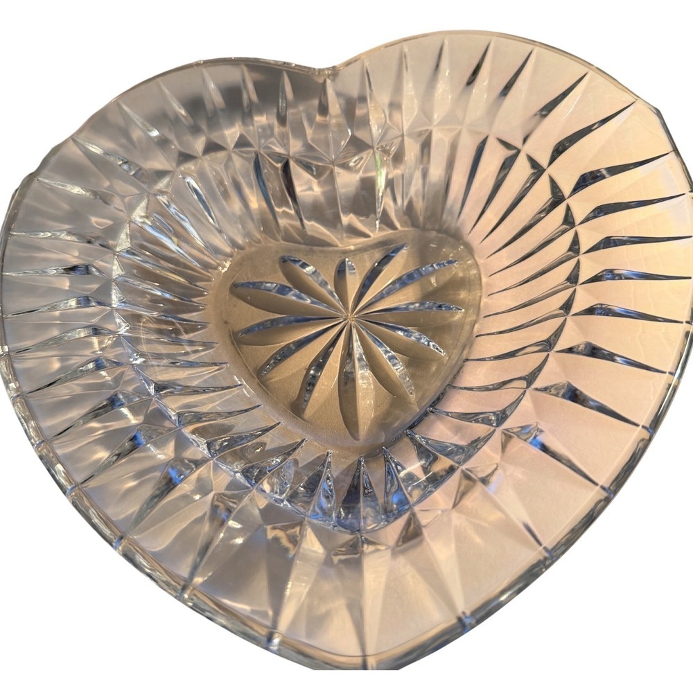 Crystal Heart Shaped Bowl Candy‎ Dish Trinket Jewelry Holder Retro Cut Glass